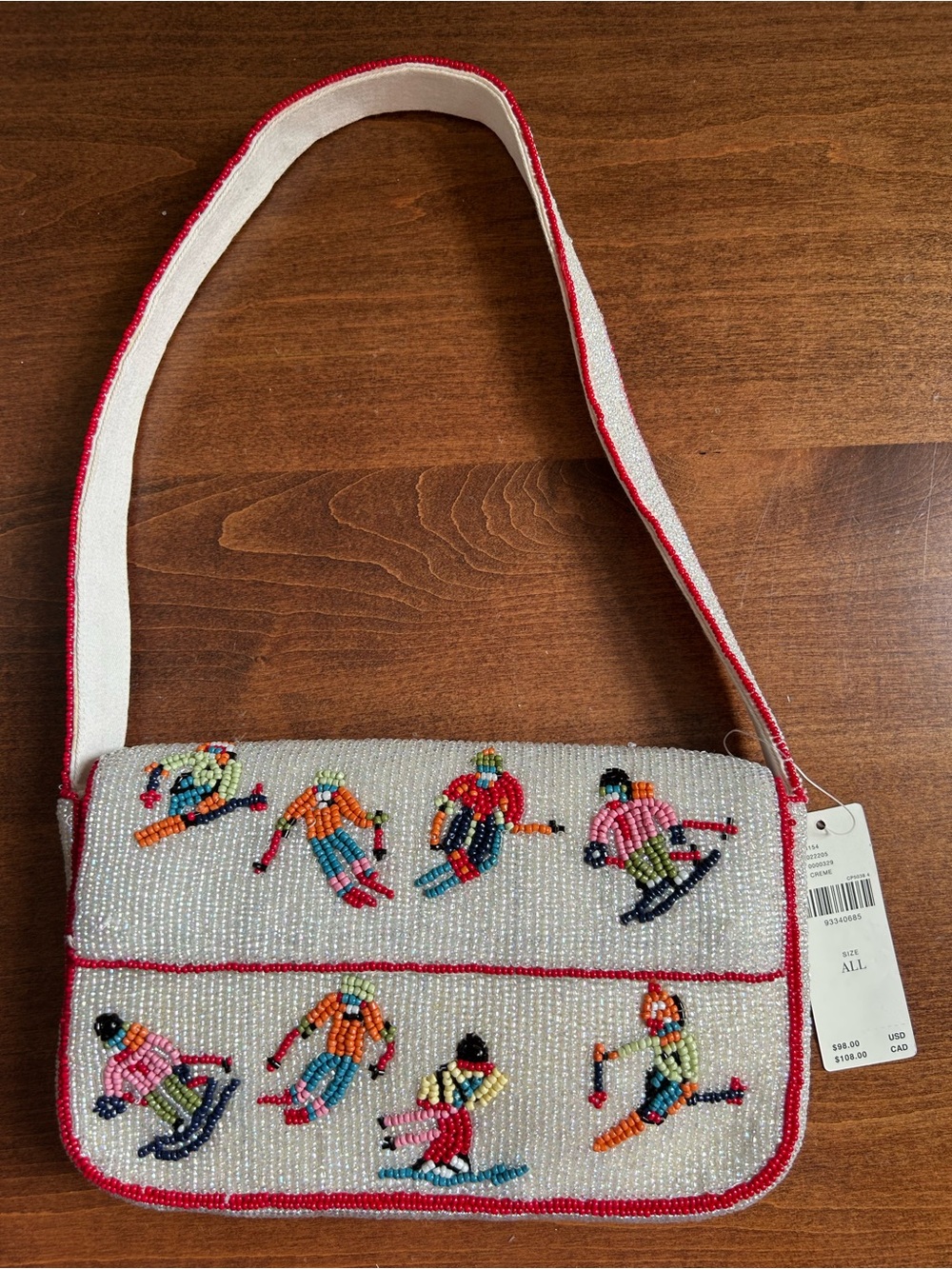 NWT Anthropologie First Edition Fiona White Beaded Ski Motif Bag with Red Trim. - Picture 6 of 13